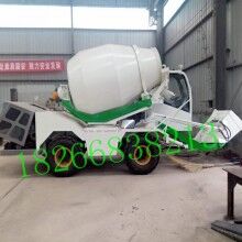 福建漳平自動(dòng)上料攪拌車攪拌機(jī)工地使用水泥石子上料