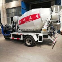 小型時(shí)風(fēng)攪拌罐車(chē) 小型三輪攪拌車(chē) 2立方攪拌運(yùn)輸車(chē)效率高