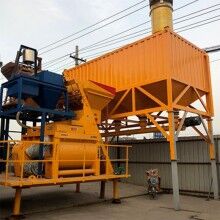 遼陽(yáng)市御天龍60噸臥式水泥倉(cāng) 工程攪拌站方形水泥倉(cāng)優(yōu)勢(shì)