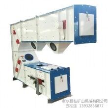 耐火材料專用Z型提升機(jī)，整機(jī)防爆，內(nèi)置強(qiáng)制通風(fēng)系統(tǒng)