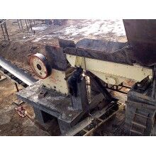 小型顎式破碎機(jī)，霸氣側(cè)漏碎石子