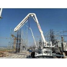 17米車(chē)輪式液壓混凝土布料機(jī)信瑞重工